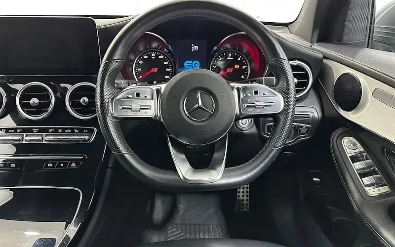 Used Mercedes E300 AMG line 306 HP (225 kW) 2021 Grey SUV