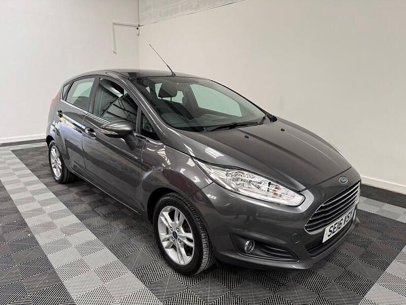 Used Ford Fiesta Zetec 2016 Grey Hatchback