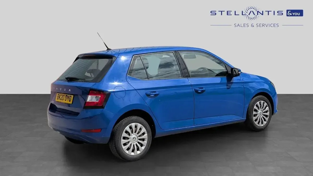 Used Skoda Fabia 59 HP (43 kW) 2020 Blue Hatchback