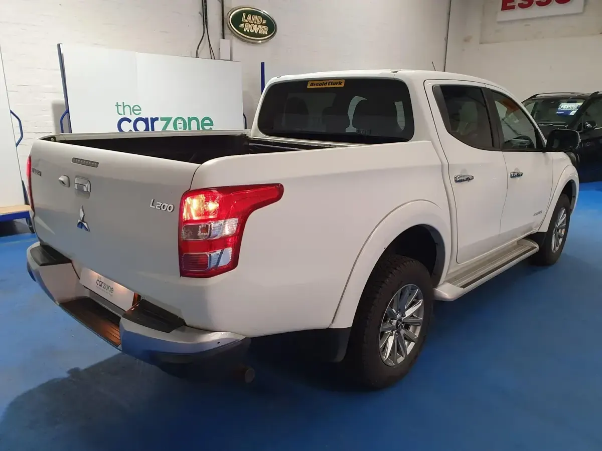 Używany Mitsubishi L200 Warrior 2018 Biały Pickup