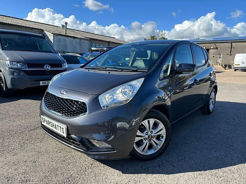Used Kia Venga 128 HP (94 kW) 2016 Silver Hatchback