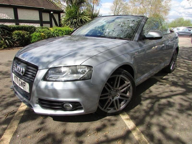Begagnad Audi A3 Cabriolet S-Line 140 HK (102 kW) 2011 Silver Cab