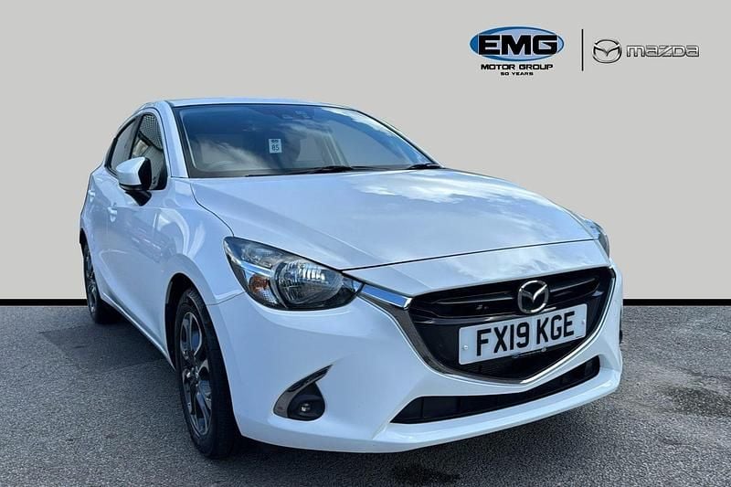 Used Mazda 2 Inclusive 90 HP (66 kW) 2019 White Hatchback