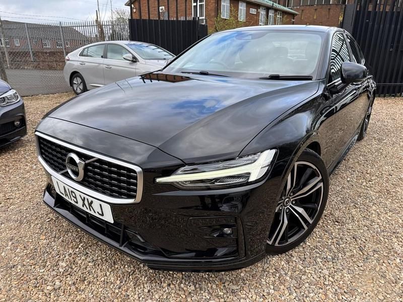 Used Volvo S60 R-Design 250 HP (183 kW) 2019 Black Sedan