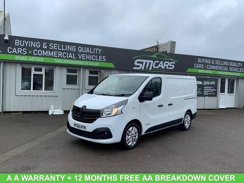 White Used 2016 Renault Trafic MPV | £7,850 (Fair price) - Image 1/3