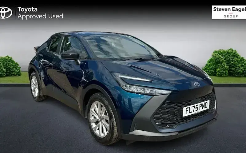 Used Toyota C-HR 140 HP (102 kW) 2025 SUV