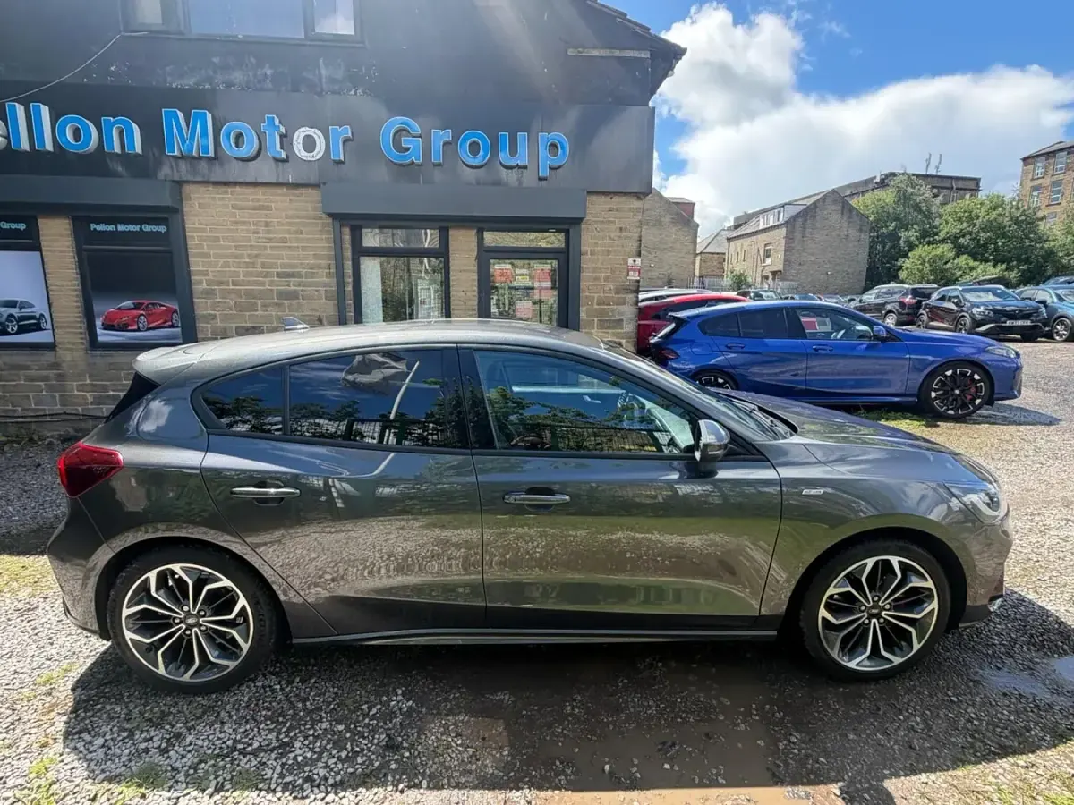 Used Ford Focus ST-Line 2022 Grey Hatchback