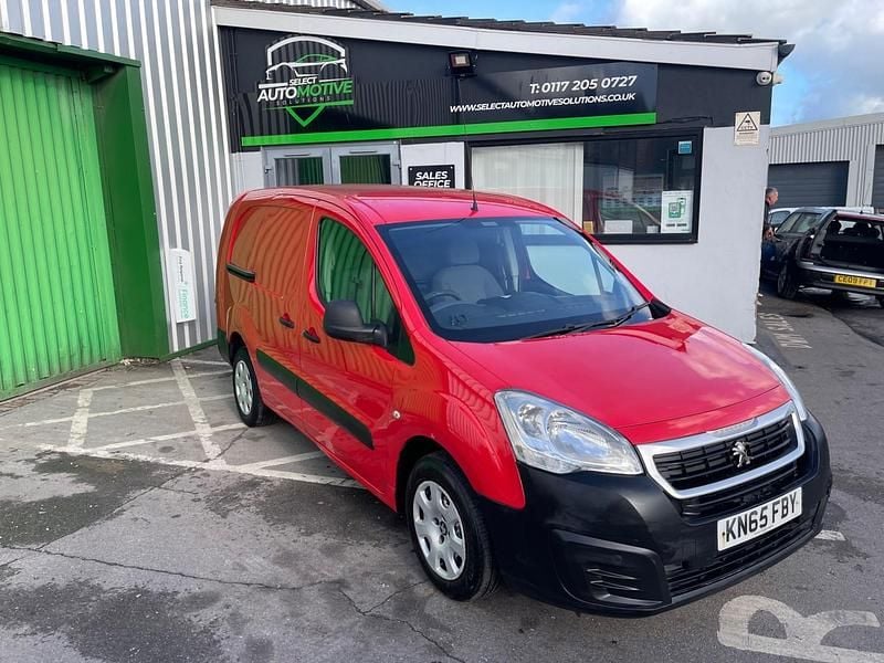 Red Used 2015 Peugeot Partner S Van | £2,980 (Good price) - Image 1/4