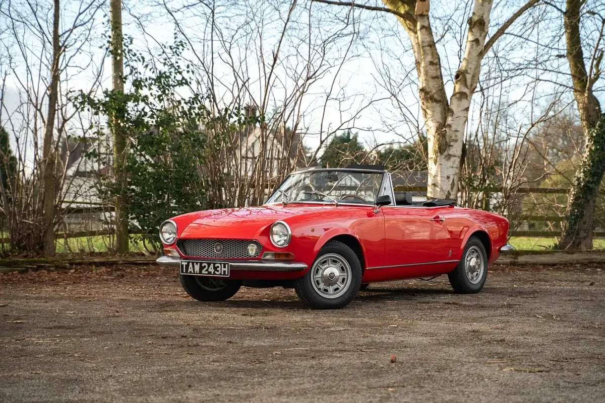 Usado Fiat 124 Spider 108 HP (79 kW) 2016 Vermelho Cabrios