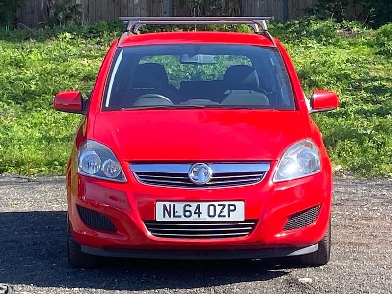 Second-hand Vauxhall Zafira 120 CP (88 kW) 2014 Roșu Monovolum