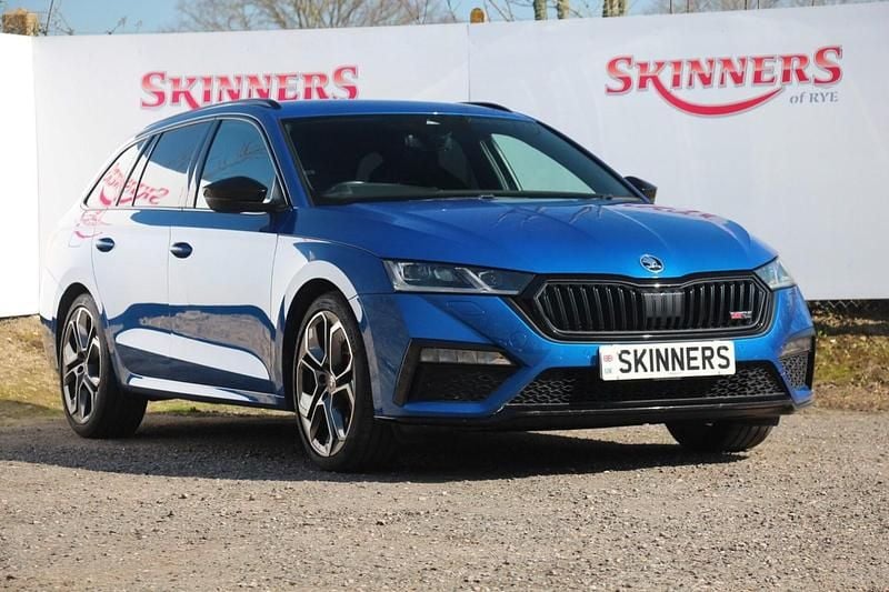 Used Skoda Octavia vRS 245 HP (180 kW) 2022 Blue Estate