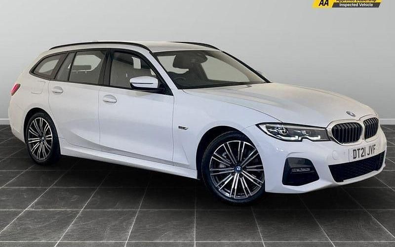 Used 2022 BMW 330e M Sport Estate | £15,495 (Good price) - Image 1/2