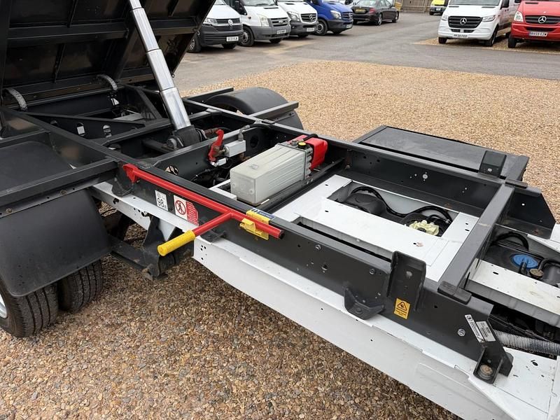 Usado Ford Transit 130 HP (95 kW) 2018 Branco Cabrios
