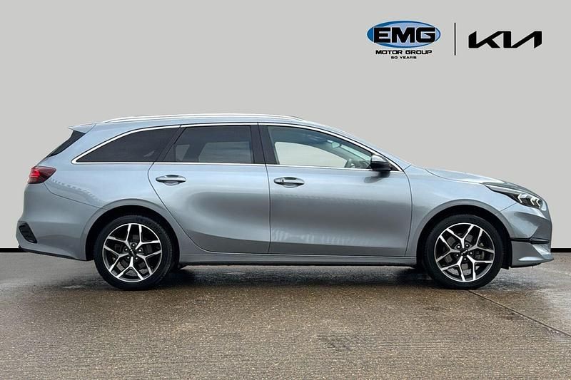 Used Kia Ceed Sportswagon 158 HP (116 kW) 2024 Silver Estate