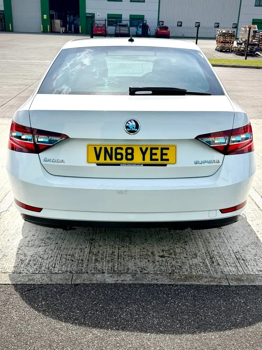 Used Skoda Superb SE L Executive 2018 White Hatchback