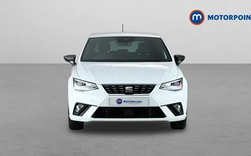Usado Seat Ibiza XCELLENCE Lux 110 CV (80 kW) 2023 Blanco Utilitario