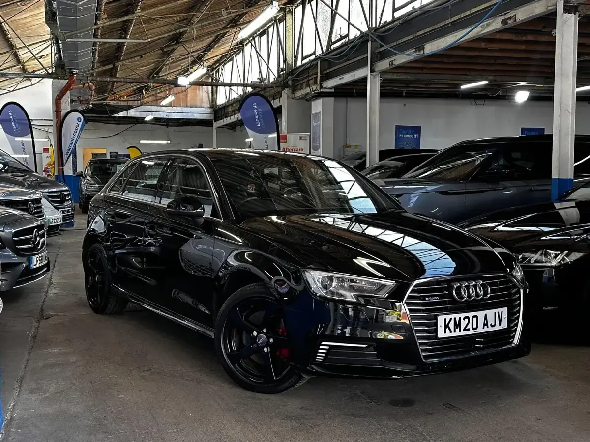 Used Audi A3 e-tron Advanced 2020 Black Hatchback