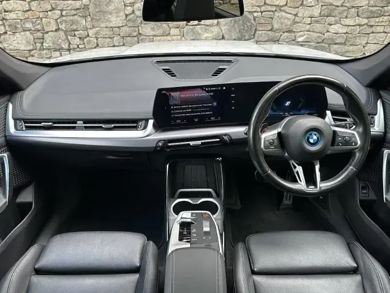 Usado BMW iX1 M Sport 230 kW (313 HP) 2023 Branco SUV