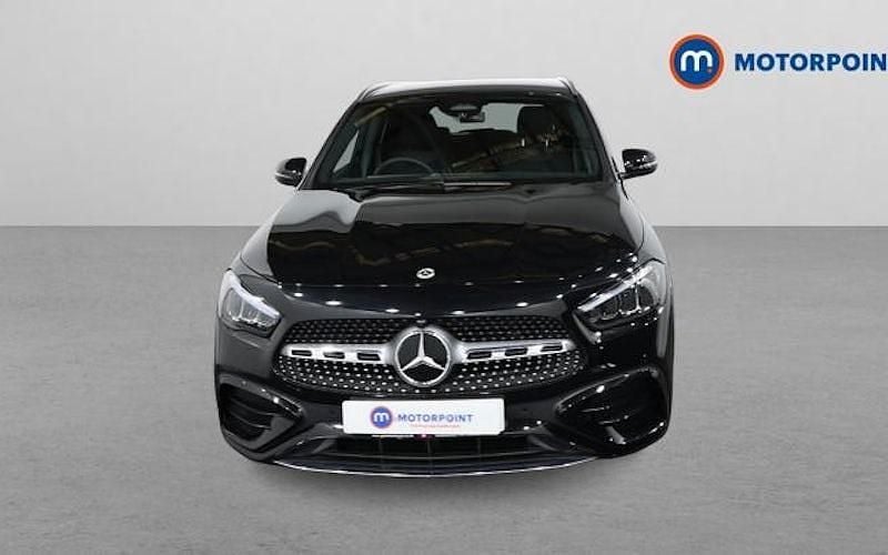 Used Mercedes GLA200 Executive 163 HP (119 kW) 2025 Black SUV
