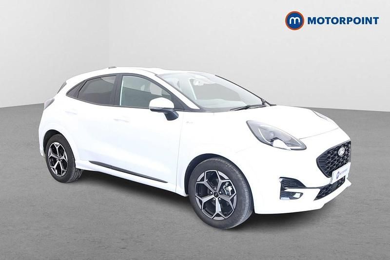 White Used 2025 Ford Puma Gen-E ST-Line Hatchback | £20,899 (Fair price) - Image 1/4