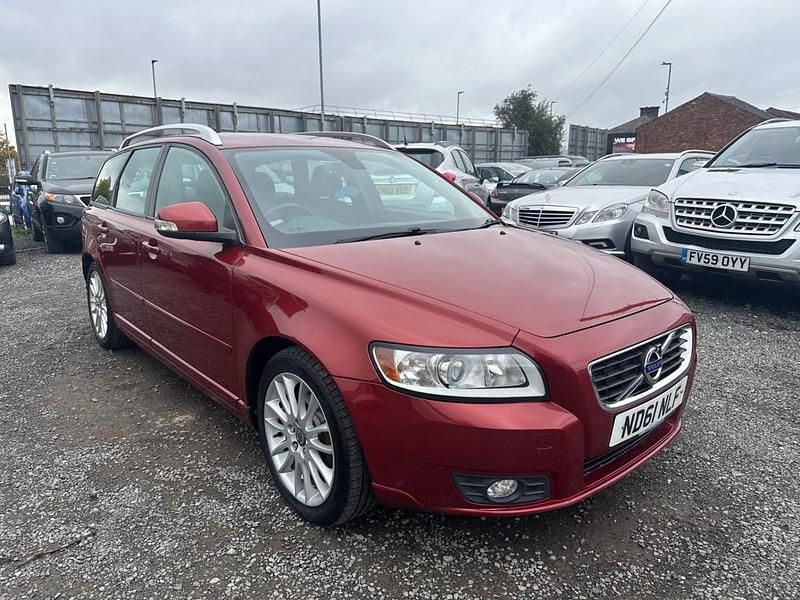 Red Used 2012 Volvo V50 SE Lux Estate | £2,299 (Good price) - Image 1/4