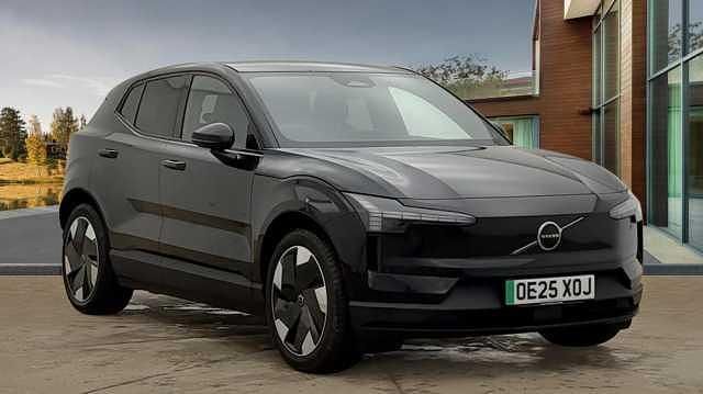 New 2026 Volvo EX30 Performance SUV | £27,995 (Good price) - Image 1/4