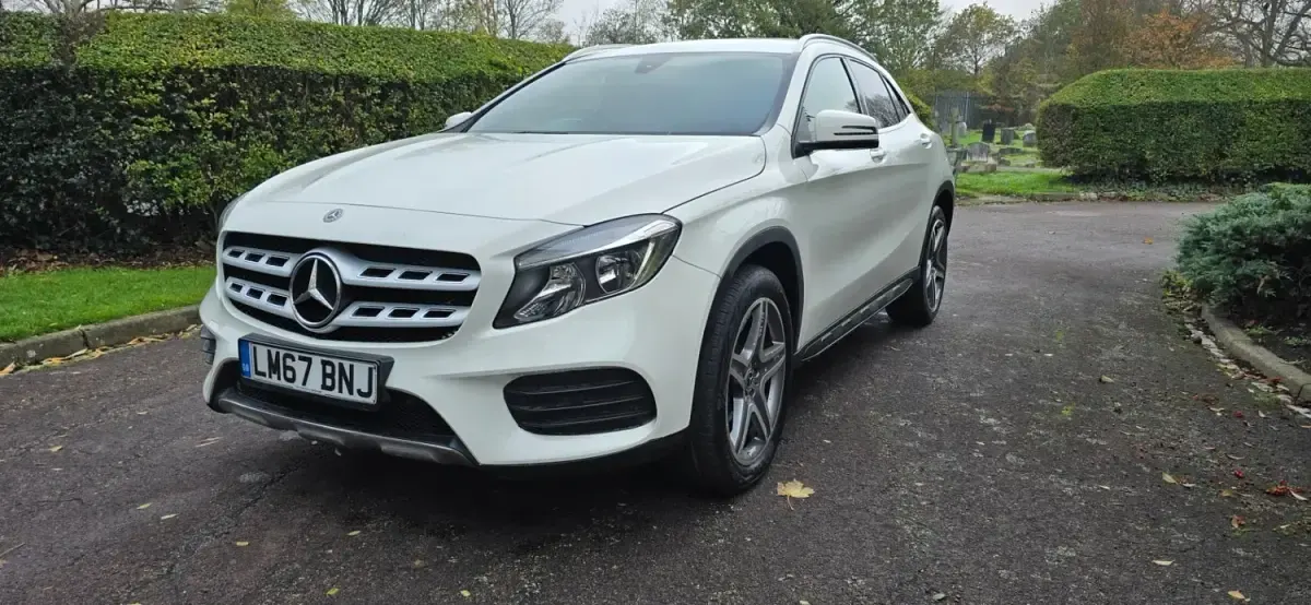 Begagnad Mercedes GLA200 AMG line 2017 Vit SUV