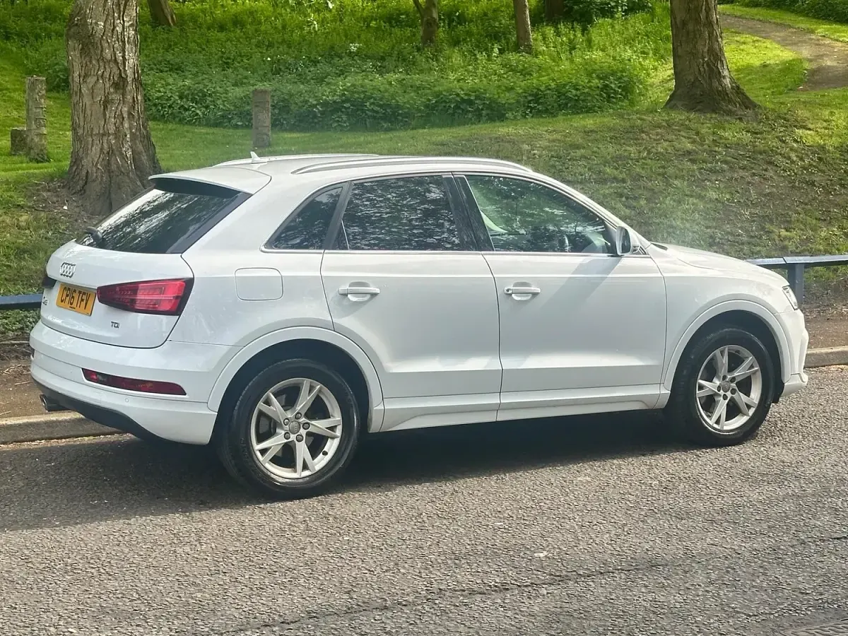 Used Audi Q3 Advanced 150 HP (110 kW) 2016 White SUV