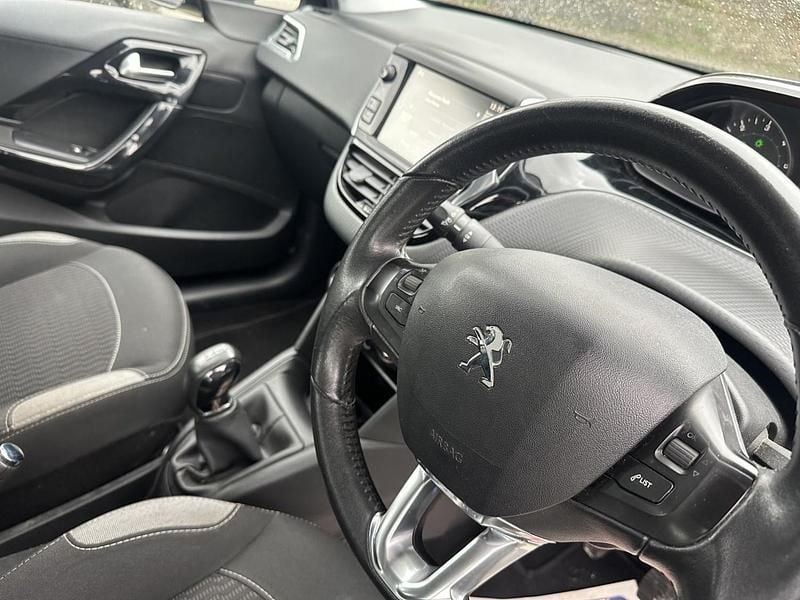 Used Peugeot 208 Active 2015 Blue Hatchback