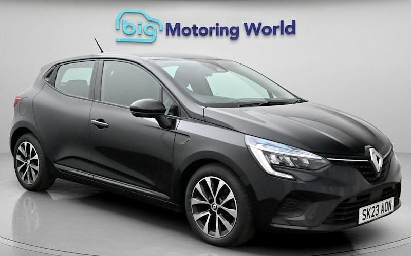 Używany Renault Clio V Evolution 90 KM (66 kW) 2023 Hatchback