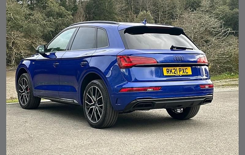 Used Audi Q5 Design 200 HP (147 kW) 2021 Blue SUV
