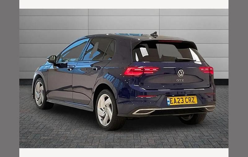 Used VW Golf VIII GTE 245 HP (180 kW) 2023 Blue Hatchback