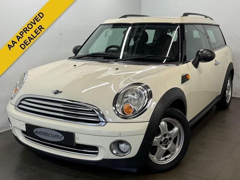 White Used 2010 Mini One Clubman Estate | £4,000 (Fair price) - Image 1/4