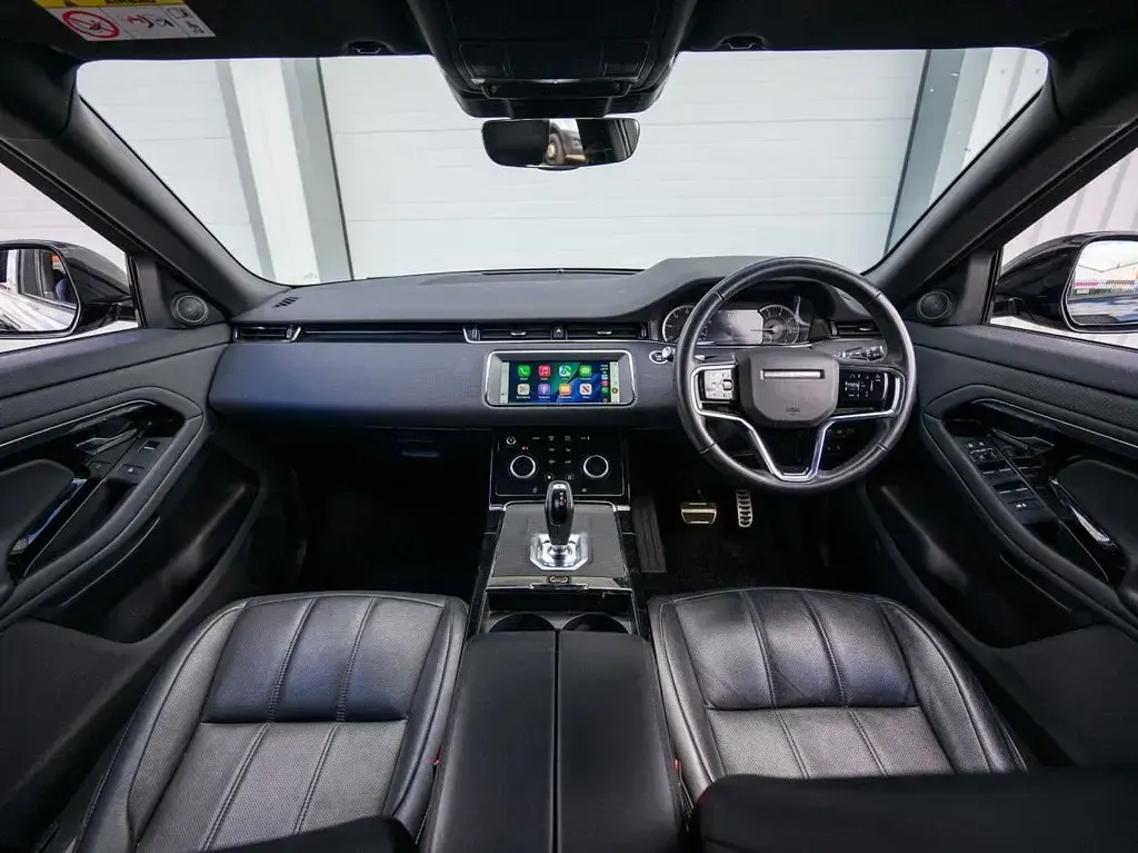 Używany Land Rover Range Rover evoque R-Dynamic 309 KM (227 kW) 2023 Czarny SUV