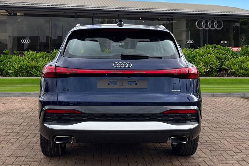 New Audi Q5 Sport 268 HP (197 kW) 2026 Blue SUV