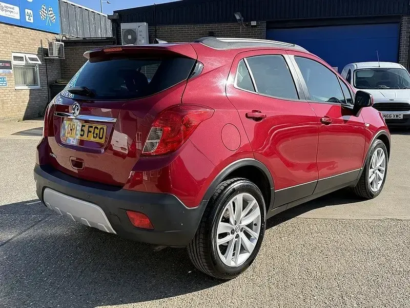 Second-hand Vauxhall Mokka 115 CP (84 kW) 2015 Roșu SUV
