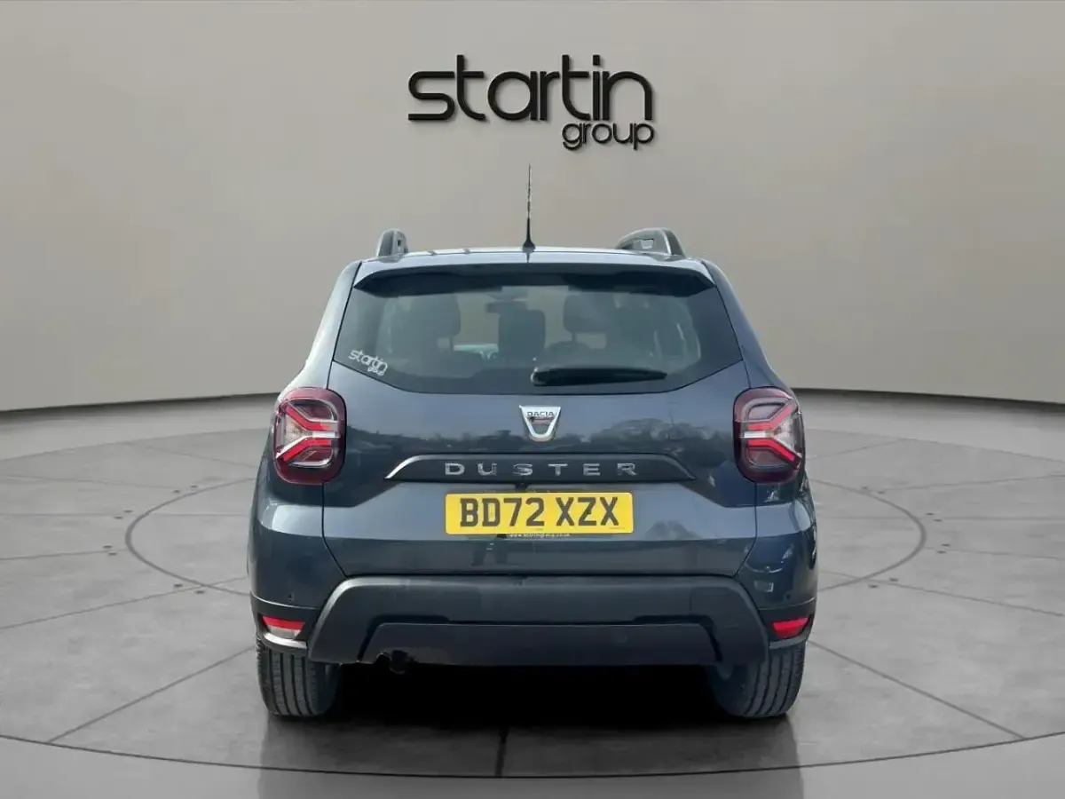 Second-hand Dacia Duster Comfort 91 CP (66 kW) 2022 Gri SUV