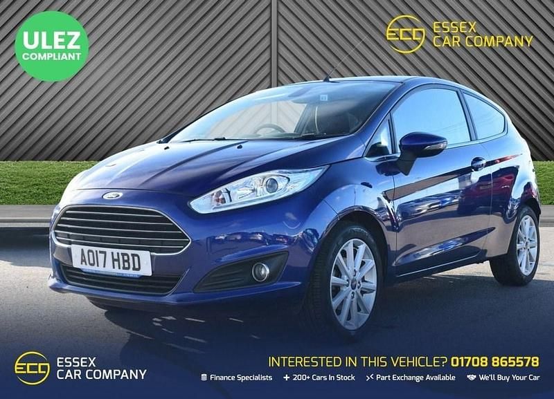 Usado Ford Fiesta Titanium 182 HP (133 kW) 2017 Azul Citadino