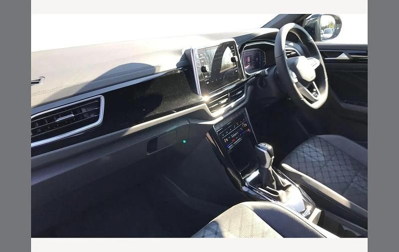 Used VW T-Roc R-line 150 HP (110 kW) 2025 Black SUV