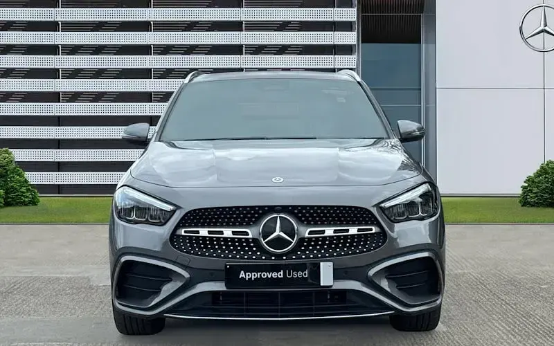 Usado Mercedes GLA250 Executive 218 HP (160 kW) 2026 SUV