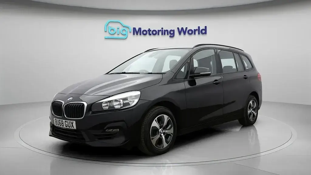 Usado BMW 218 140 HP (102 kW) 2018 Preto Monovolume