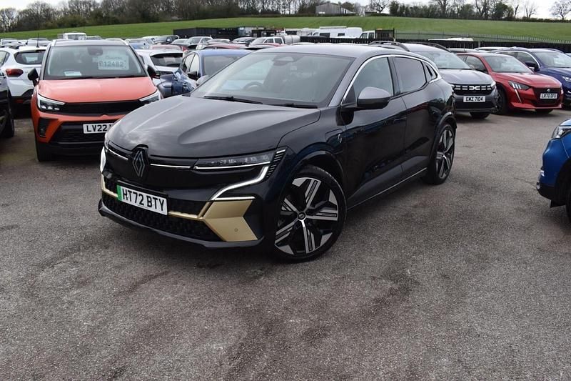Used Renault Megane E-Tech 160 kW (218 HP) 2023 Black/grey Hatchback