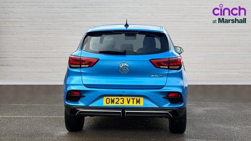Used MG ZS SE 114 kW (156 HP) 2023 Blue SUV
