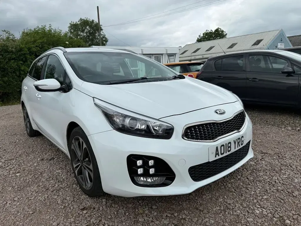 Used Kia Ceed Sportswagon GT-Line 134 HP (98 kW) 2018 White Estate