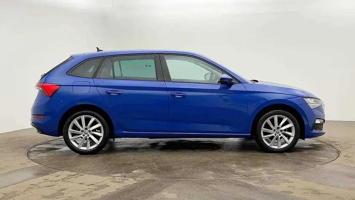 Used Skoda Scala SE L 70 HP (51 kW) 2022 Energy blue Hatchback