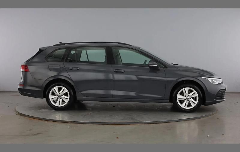 Used VW Golf VIII Life 110 HP (80 kW) 2020 Grey Estate