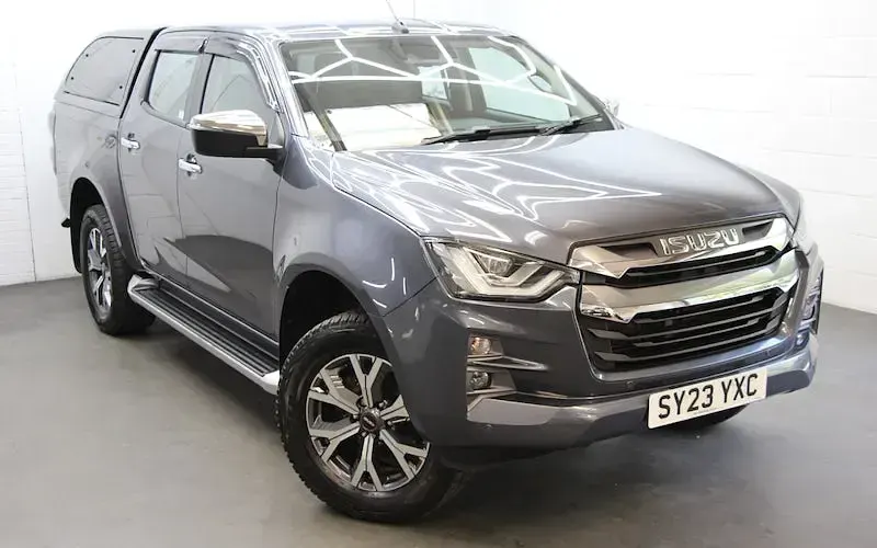 Used Isuzu D-Max 165 HP (121 kW) 2023 Grey Pickup