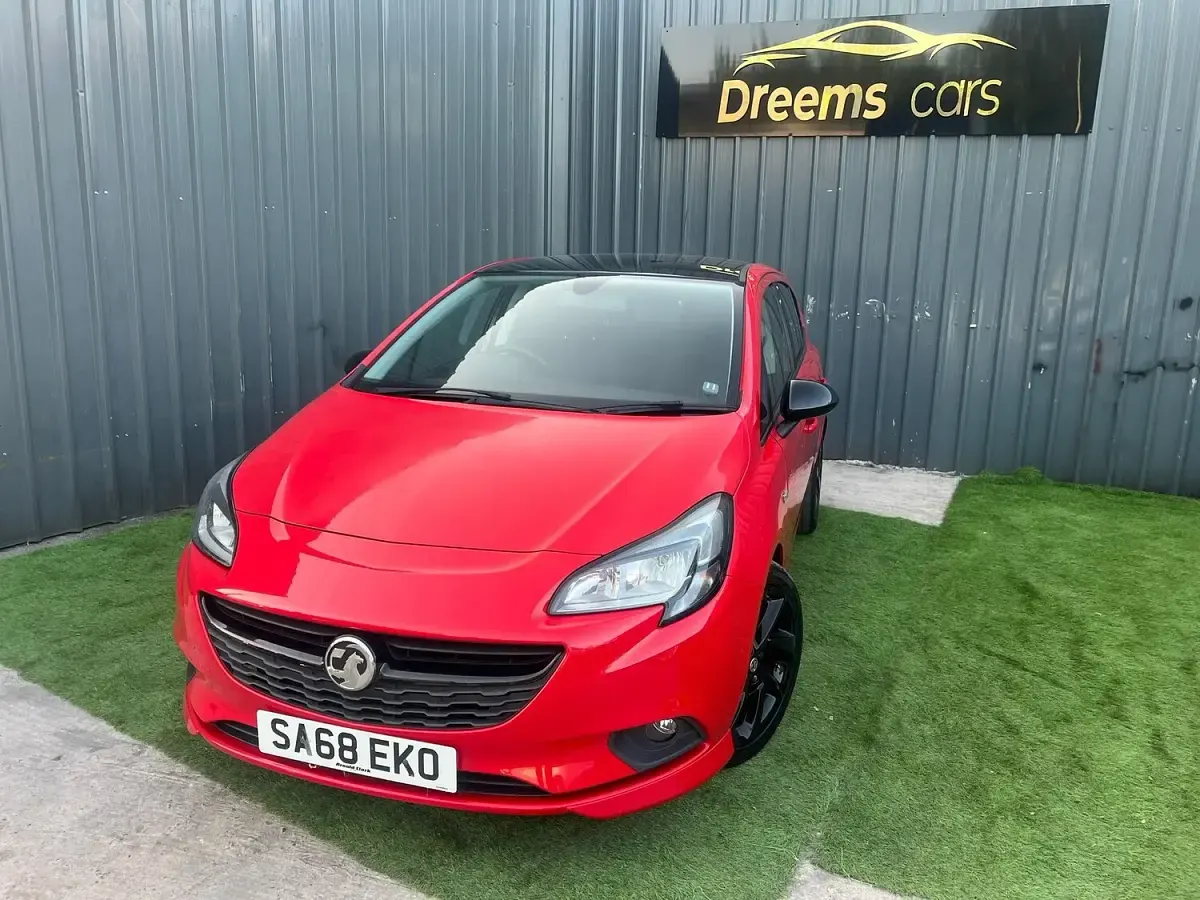 Used Vauxhall Corsa SRi 90 HP (66 kW) 2018 Red Hatchback