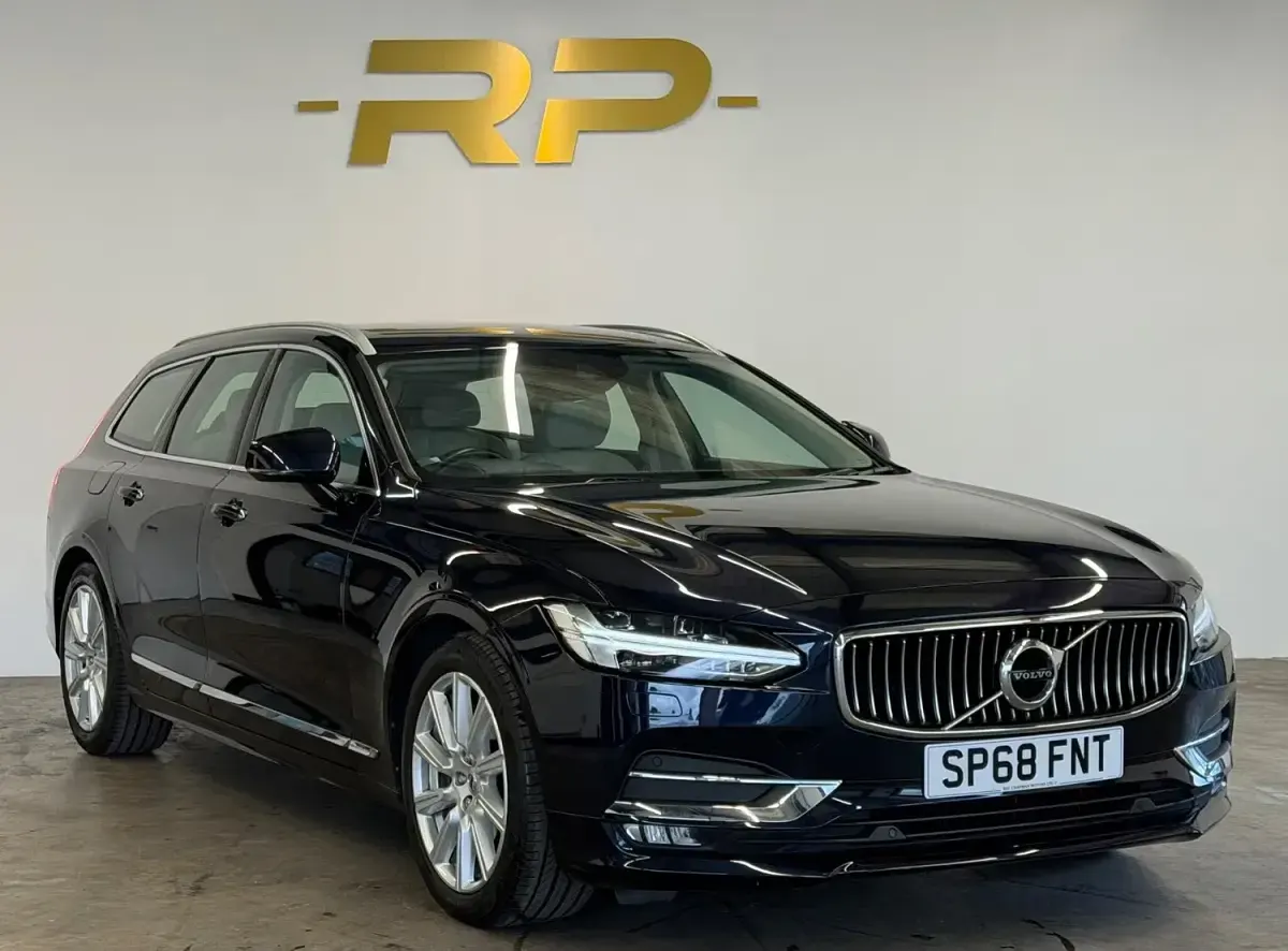 Used Volvo V90 Inscription 2018 Blue Estate