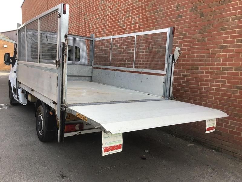 Used Renault Master Business 2017 White Van